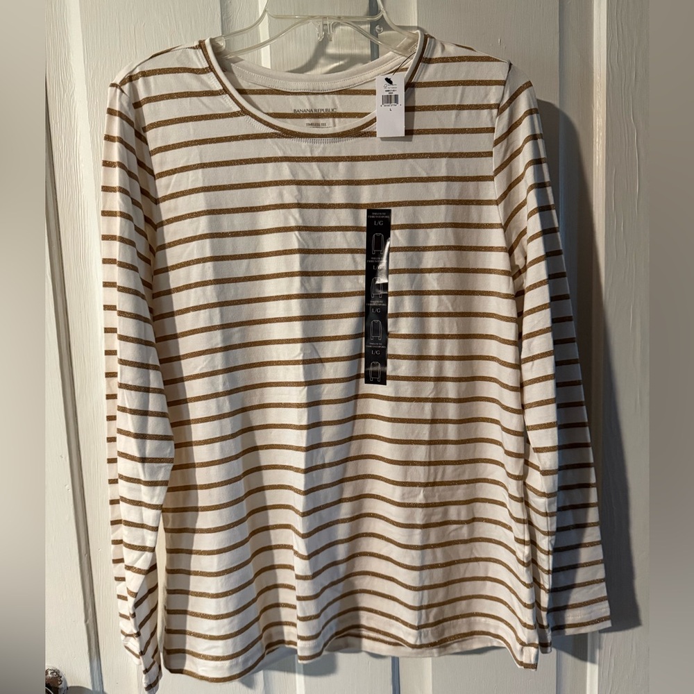 Banana Republic Long Sleeve Tee